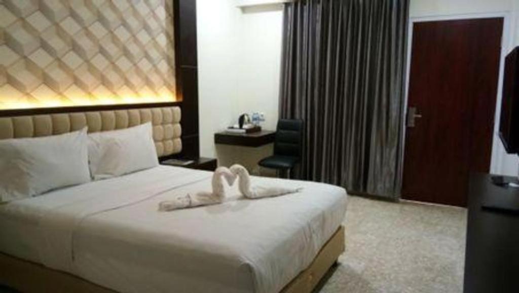Sindoro Hotel Cilacap By Conary Экстерьер фото