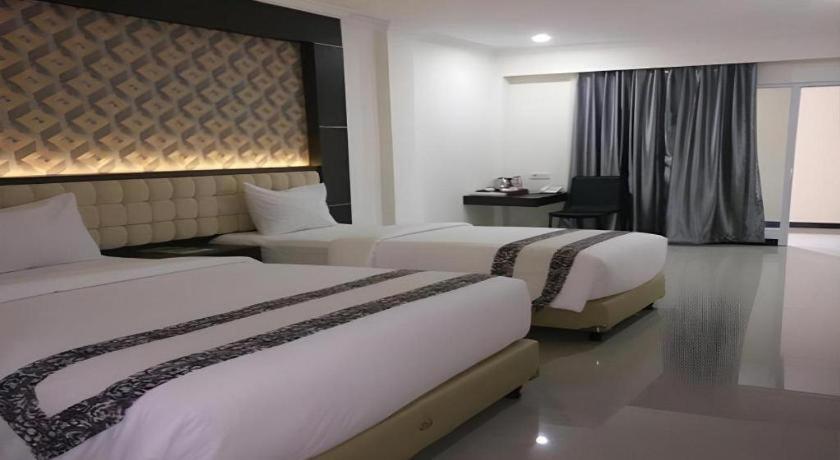 Sindoro Hotel Cilacap By Conary Экстерьер фото
